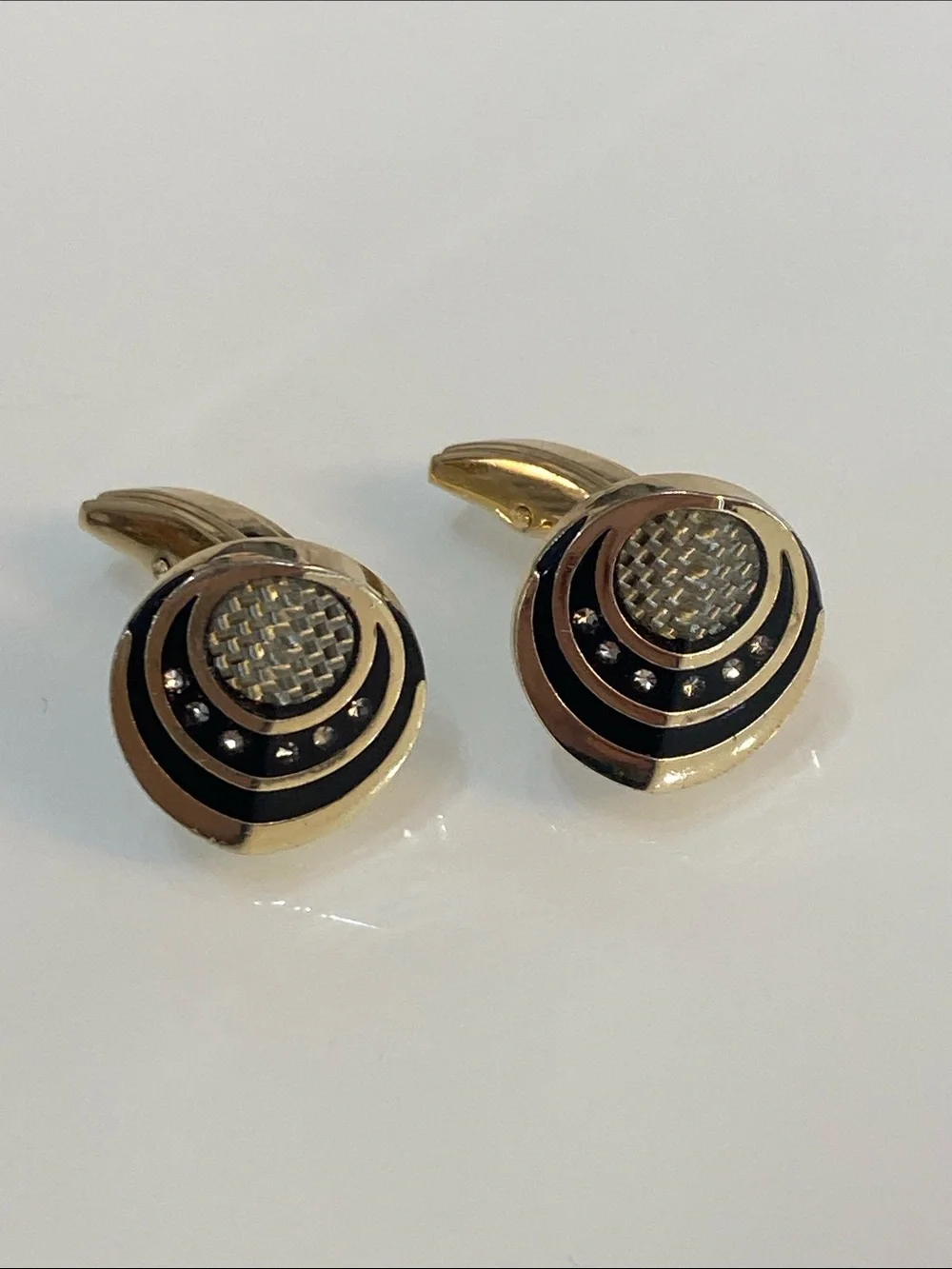 Cuff links